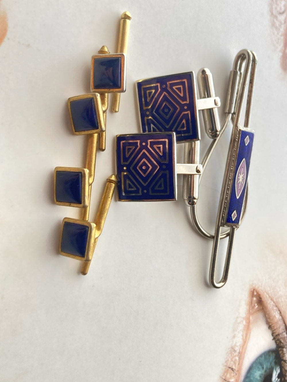 Metropolitan Museum of Art MMA Blue Enamel Geometric Cufflinks Gold Tone + studs